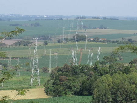 Licenciamento ambiental de redes de transmissão foi o que mais cresceu em 2011. foto: divulgação PAC-Governo Federal