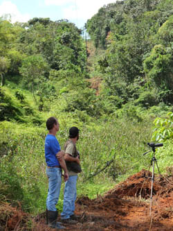 Área desmatada da RPPN para a instalação de linhas de transmissão de energia. (Foto: Instituto Água Boa - Maruá (BA))