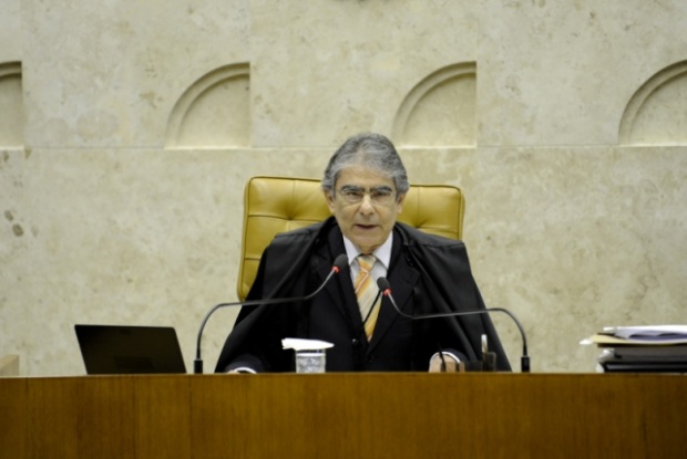 O presidente do Supremo Tribunal Federal (STF), Ayres Britto (acima) autorizou a retomada das obras da Usina Hidrelétrica de Belo Monte. Foto: Fabio Rodrigues Pozzebom/ABr