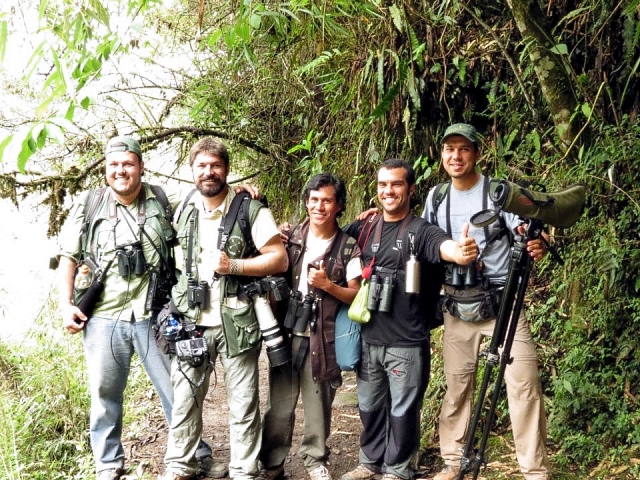 O time brasileiro (Da esq. para a dir.) Bruno, Zapa, Guia local, Frederico e Eduardo. Foto: Fernando Ângulo.