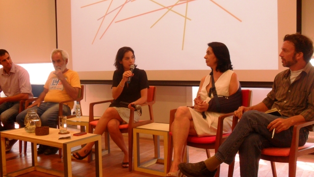 Debate Conversas no Museu - da esquerda para a direita - Joaquim Barbosa (SMT), Licion Rogerio (Metro que Queremos), Juliana Tinoco (debatedora), Ignez Barreto (PSI) e Chris Gaffney (pesquisador). Foto: Fabíola Ortiz.