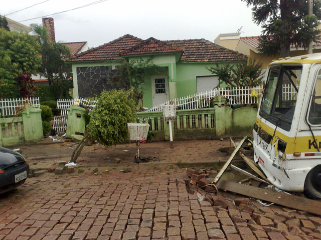 Destruição em São Lourenço. Crédito: Defesa Civil/RS