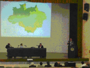 Seminário na GV reuniu especialistas de diversos setores para discutir como reduzir as emissões da agropecuária (foto: Autora)