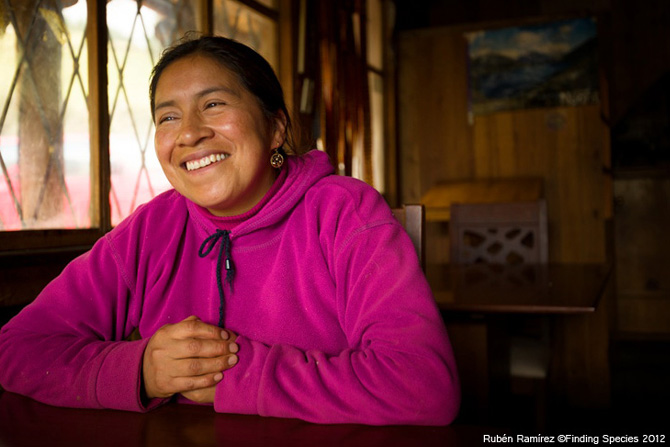 Dora aposta no turismo como uma forma de difundir e proteger a beleza do Parque Nacional Sangay. Crédito: Rubén Ramírez, Finding Species