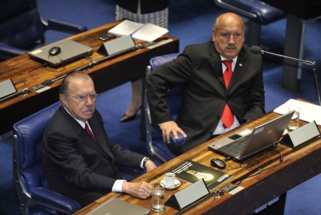 O presidente do Senado, José Sarney, e o senador Luiz Henrique durante votação da MP do Código. Foto: José Cruz/ABr