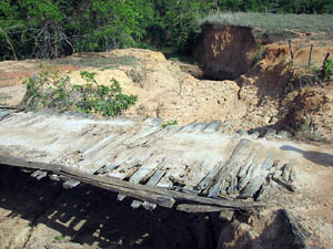 Leito seco do córrego Barroquinha, em Vazante. (Foto: Aldem Bourscheit)