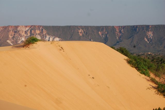 As dunas e as chapadas: paisagens do Parque Estadual do Jalapão, no Tocantins (Foto: Agência Rota da Iguana)